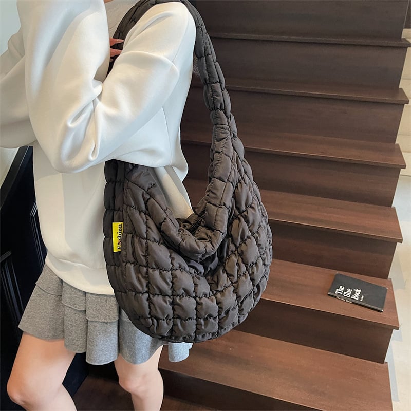 Geantă de mână pentru femei cu pliuri, design în formă de nor, din nylon, capacitate mare, broderie cu fir, versatilă: pentru umăr sau crossbody