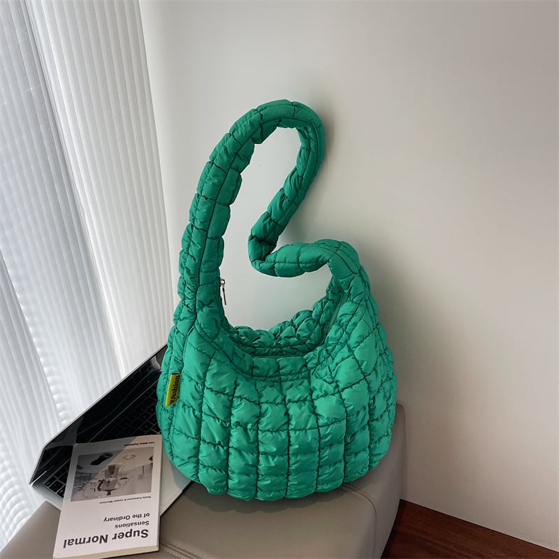 Geantă de mână pentru femei cu pliuri, design în formă de nor, din nylon, capacitate mare, broderie cu fir, versatilă: pentru umăr sau crossbody