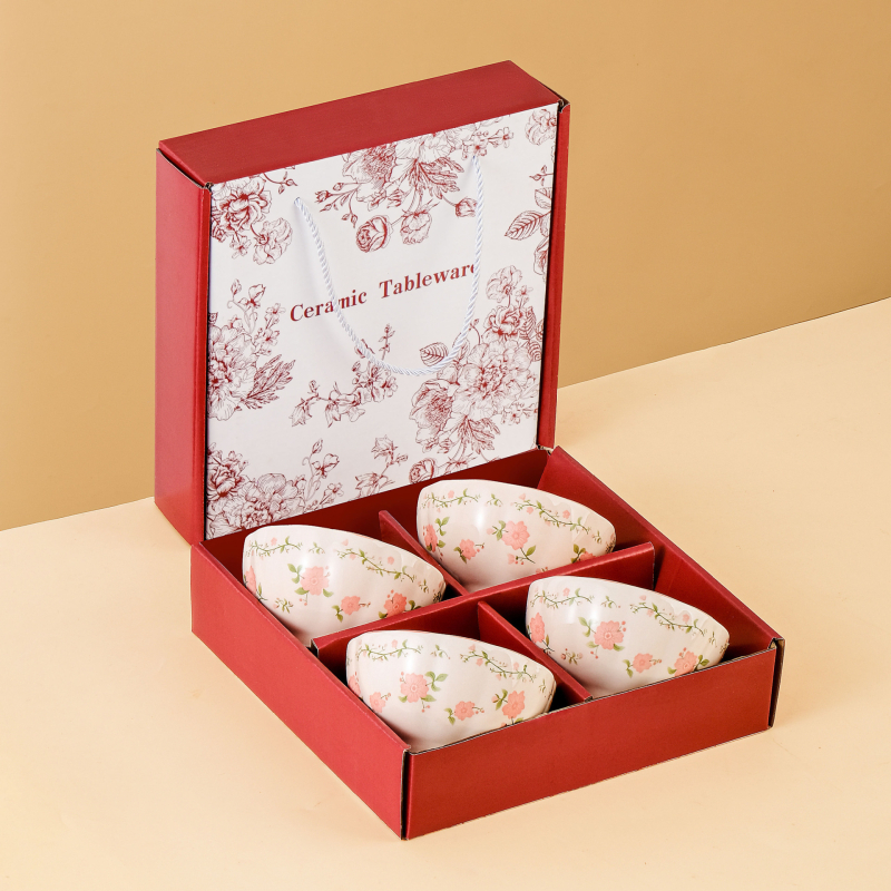 Set ceramic pentru masă cu decor colorat sub glazură, cu boluri și farfurii în cutie cadou, design floral elegant