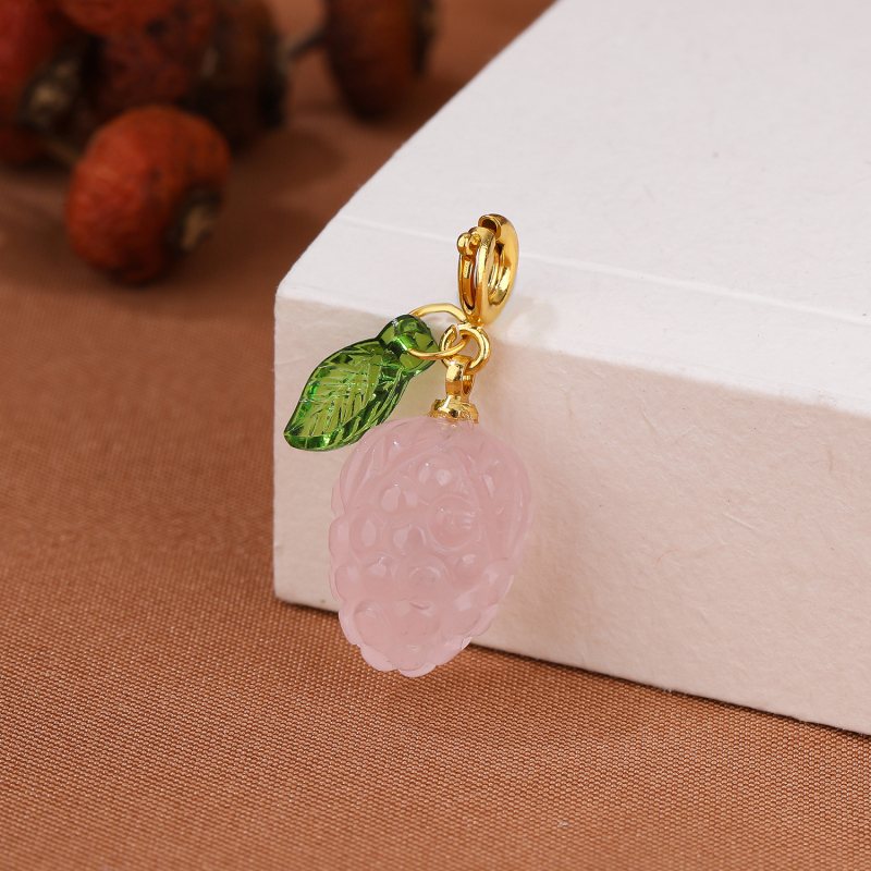 Cristal roz natural, pandantiv sculptat manual cu motive de piersică, roză și strugure, accesorii DIY cu mărgele