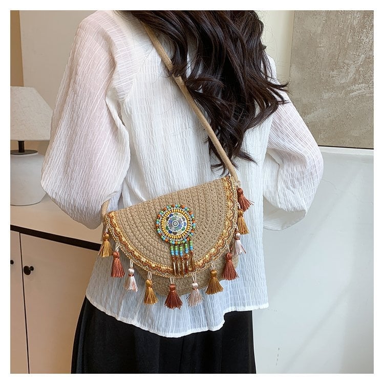 Geantă din paie în stil boem, împletită, cu ciucuri, mică, pentru umăr sau crossbody, vară 2025