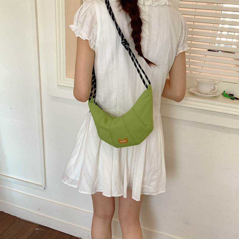 Geantă de damă cu formă de dumpling, ușoară și versatilă, crossbody pentru muncă și uz zilnic