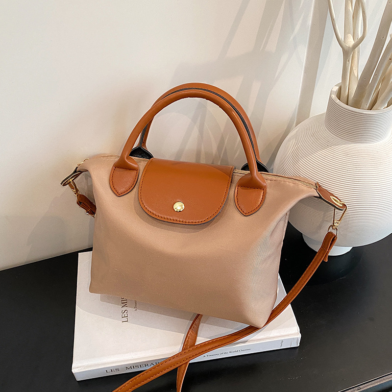 Geantă de damă din nylon mini, ușoară, crossbody, stil urban simplu, formă de dumpling