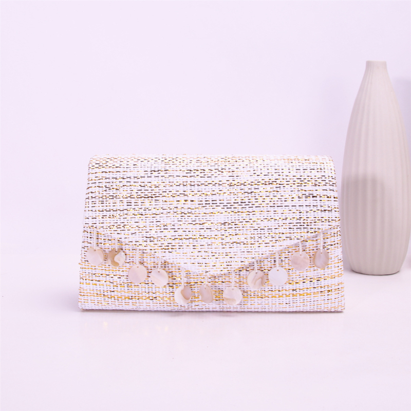 Geantă clutch cu elemente din scoică și ciucuri, poșetă de seară elegantă cu lanț