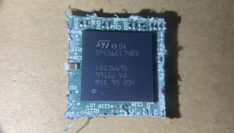 SPC56EC74B3 cip auto cu placă (utilizat)
