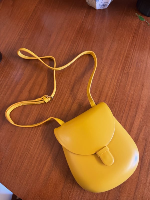 Geantă de damă, stil coreean nou, geantă de umăr/crossbody, design minimalist și versatil, formă de scoică cu cusături