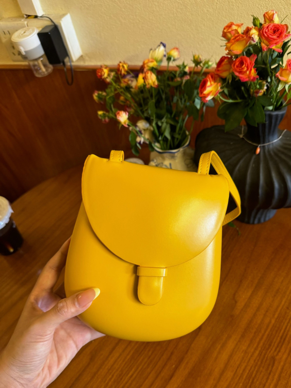 Geantă de damă, stil coreean nou, geantă de umăr/crossbody, design minimalist și versatil, formă de scoică cu cusături