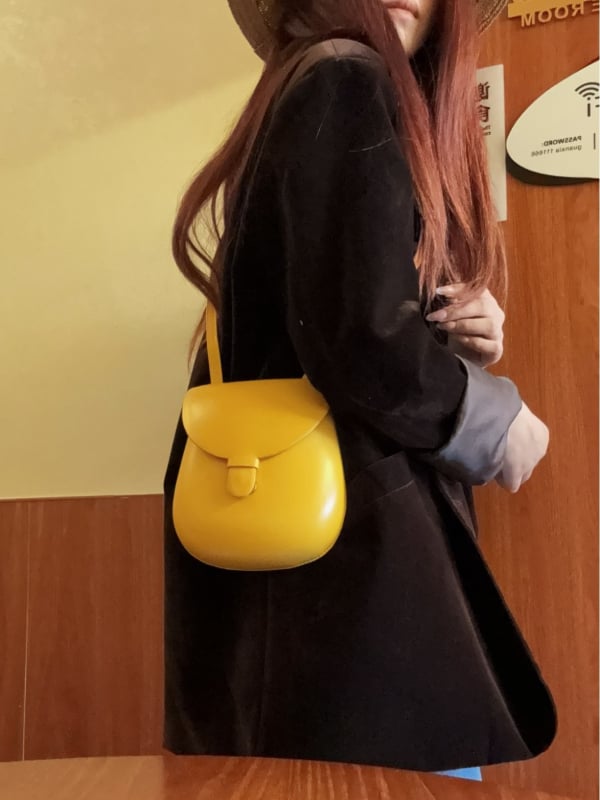 Geantă de damă, stil coreean nou, geantă de umăr/crossbody, design minimalist și versatil, formă de scoică cu cusături