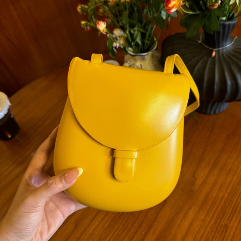 Geantă de damă, stil coreean nou, geantă de umăr/crossbody, design minimalist și versatil, formă de scoică cu cusături