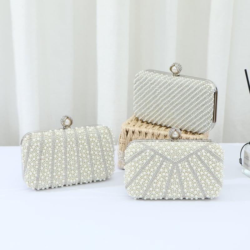 Geantă clutch din perle pentru femei – elegantă, minimalistă pentru ocazii de seară