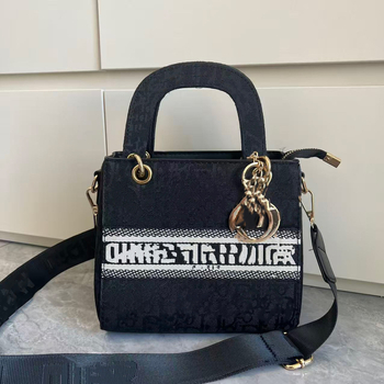 Geantă de umăr pentru femei, broderie patchwork, model nou 2025, mărime medie, crossbody elegantă