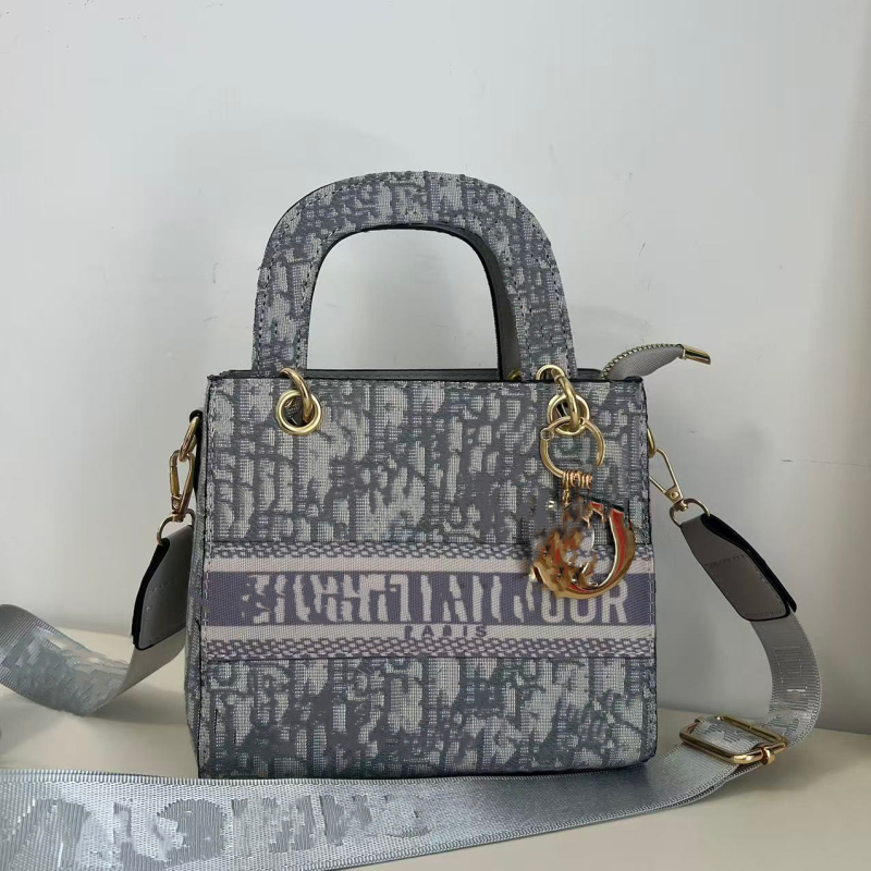 Geantă de umăr pentru femei, broderie patchwork, model nou 2025, mărime medie, crossbody elegantă