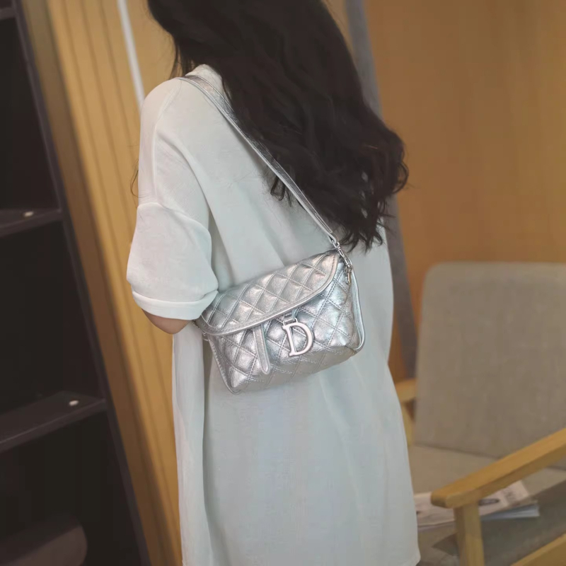 Geantă Chanel-inspired, quiltată, cu lanț, pentru femei, mică, crossbody elegantă pentru telefon
