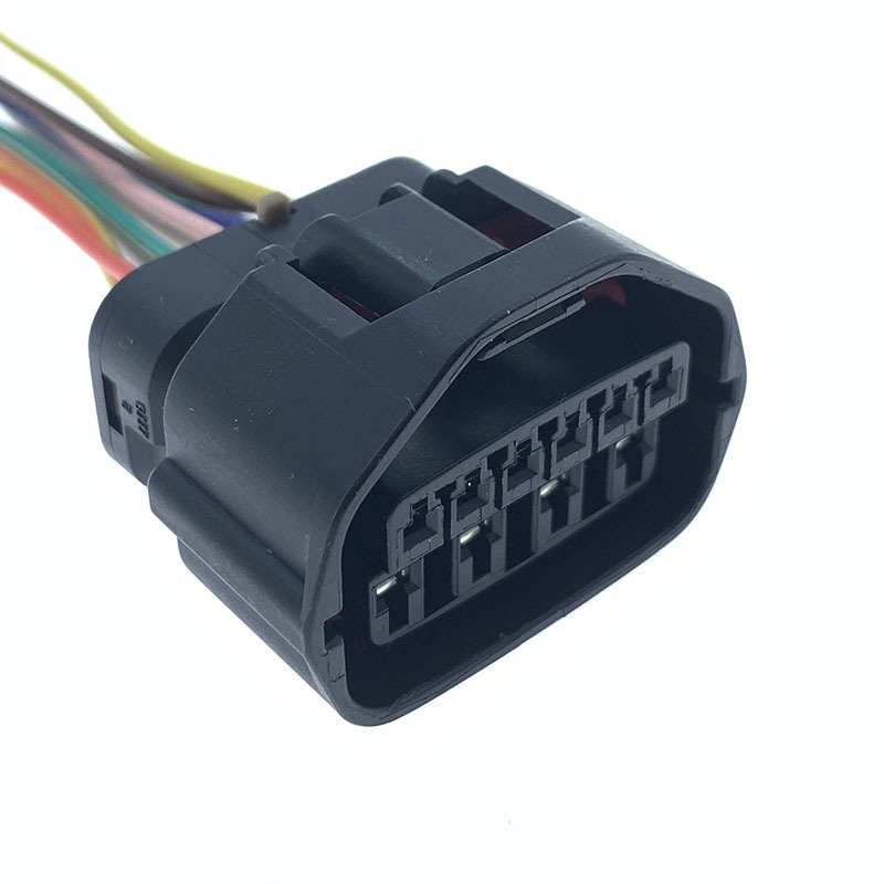 Plug de motor auto, 10 pini, MG641299-5; conector MG641288-4 cu două sloturi
