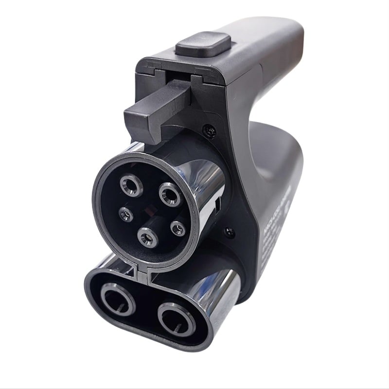 Conector de conversie DC 500A de la NACS la CCS1 pentru stație de încărcare a vehiculului