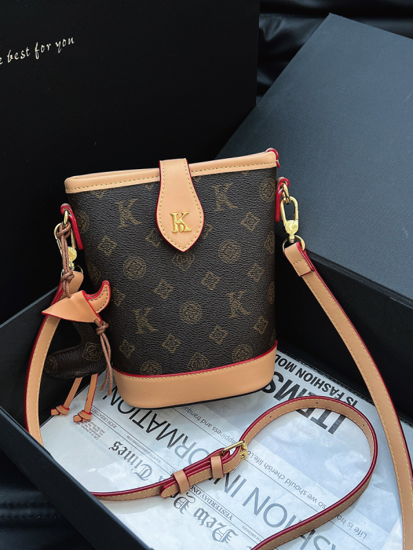 Geantă bucket monogram pentru femei, mică, model nou primăvara 2026, poșetă crossbody pe umăr