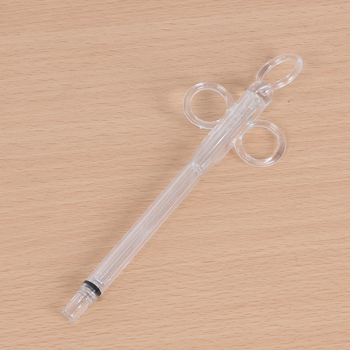 Siringă de hrănire pentru păsări tinere – administrare medicamente