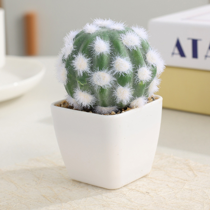 Mini cactus artificial bonsai în ghiveci din plastic pentru decor de birou