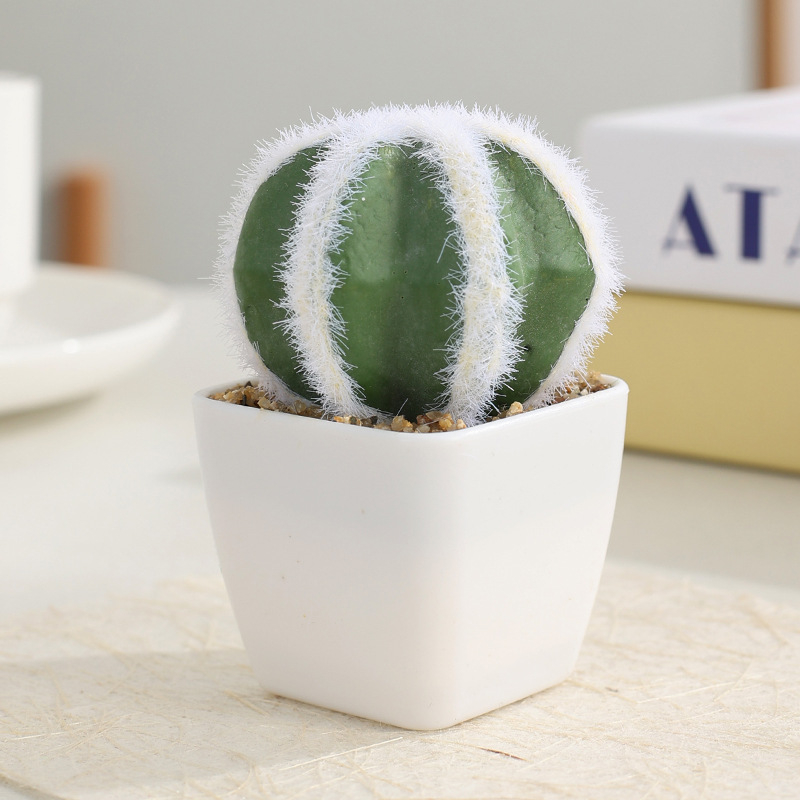 Mini cactus artificial bonsai în ghiveci din plastic pentru decor de birou