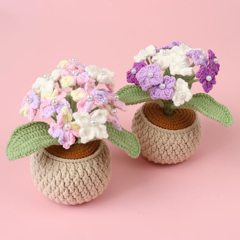 Aranjament hortensie croșetat din lână, în ghiveci, decor de birou, cadou pentru fete