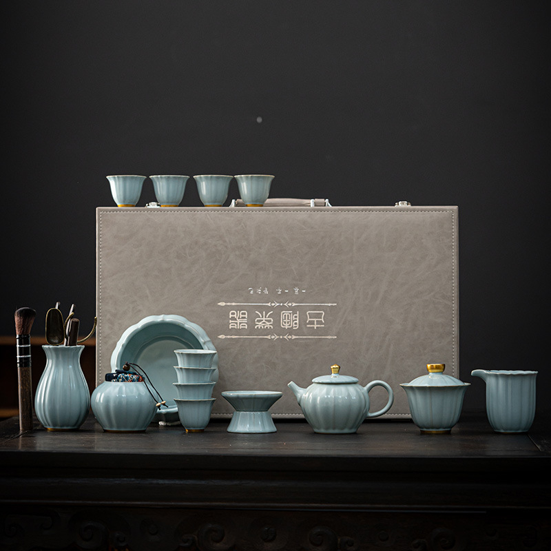 Set Gongfu ceai cu glazură craquelată Ru Kiln și Ge Kiln, gaiwan ceramic și ceainic, într-o cutie cadou premium