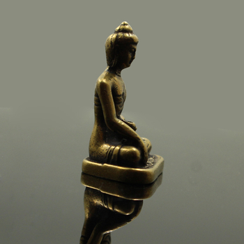 Statuetă Buddha antic din alamă pentru decor de birou – figură de divinitate, obiect de colecție