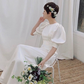 Rochie de mireasă ușoară, 2026 nou stil, franțez retro minimalist, lungă, pentru fotografii de călătorie și purtare de seară.