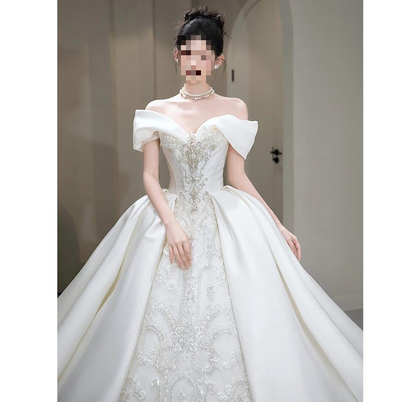 Rochie de mireasă în stil franțuzesc cu umăr gol, din satin, cu farmec de prințesă și lux, potrivită pentru femei însărcinate și mărimi mici