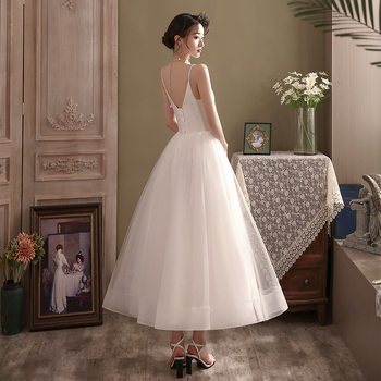 Rochie de mireasă ușoară pentru călătorii, stil minimalist inspirat din pădure, șic franțuzesc, croială care subțiază silueta, alb vintage, mini rochie cu bretele