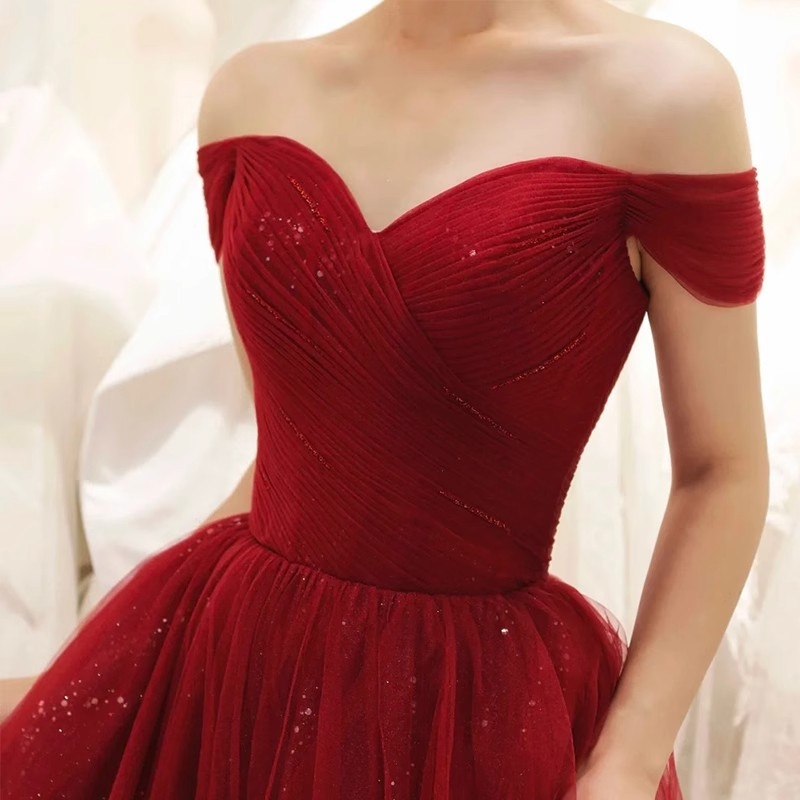 Rochie de mireasă cu un singur umăr pentru toast, lux și nou stil, elegantă pentru nuntă și logodnă pentru siluete mici, stil franțuzesc roșu