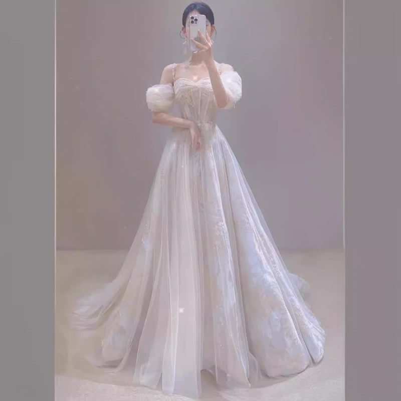 Rochie de seară fără bretele inspirată de zâne, pentru logodnă și nuntă; croială elegantă, lungă