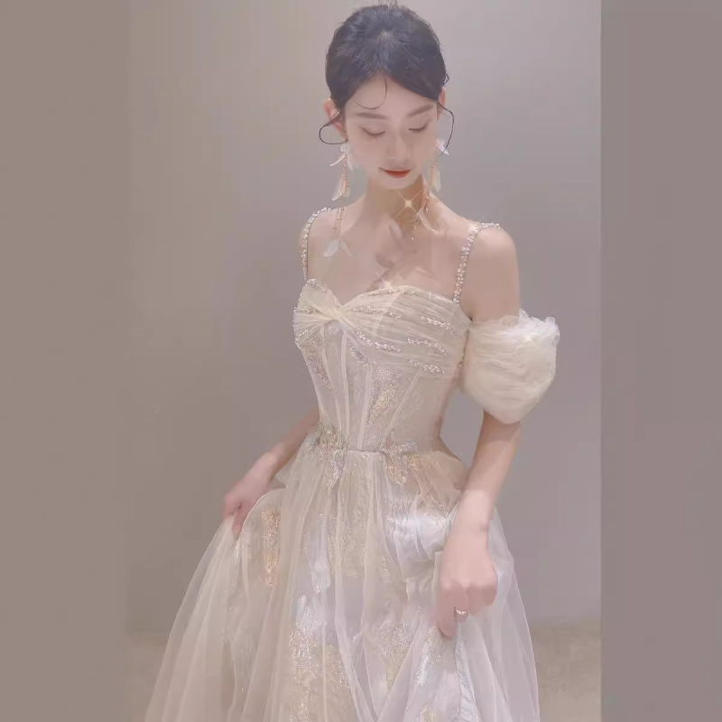 Rochie de seară fără bretele inspirată de zâne, pentru logodnă și nuntă; croială elegantă, lungă