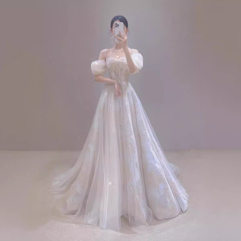 Rochie de seară fără bretele inspirată de zâne, pentru logodnă și nuntă; croială elegantă, lungă