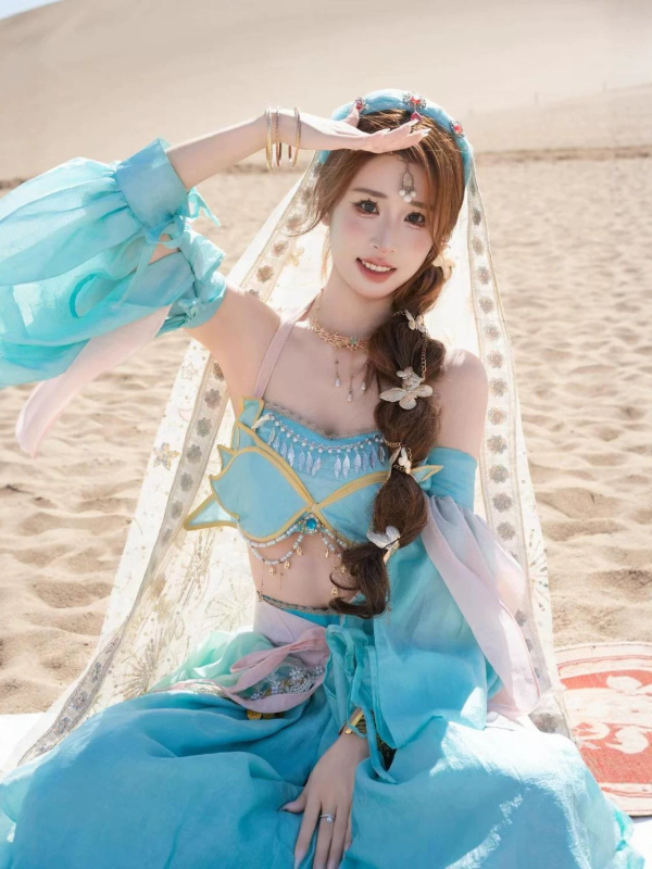Hanfu pentru femei — nou stil, stil exotic Dunhuang, zeița Regiunii de Vest, elemente Han, costum antic îmbunătățit, set Hanfu cu machiaj inspirat de prințesă