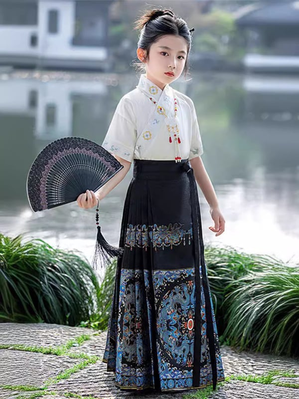 Hanfu pentru fete, stil Ming: Horse-face Skirt, purtare zilnică, inspirație chineză