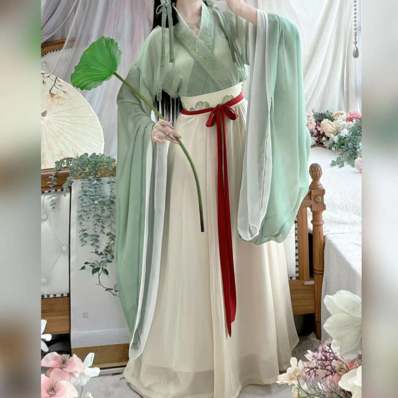 Hanfu feminin, inspirație din dinastiile Nordice și Sudice, cu mâneci largi și fustă perforată dintr-o singură piesă, siluetă slim pentru primăvară și vară