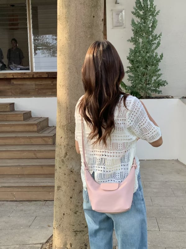 Geantă crossbody pentru femei 2026, ușoară și mică, stilată și simplă, piele PU