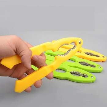 Clește pentru nuci și decojitor – unealtă de bucătărie din aliaj de zinc și plastic pentru desfacerea nucilor