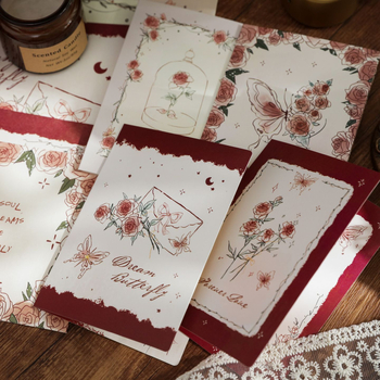 Felicitare cu fluture și trandafir, plic inclus — eleganță premium, stil minimalist, scrisoare scrisă de mână, declarație de dragoste, estetică romantică cu motiv de copac