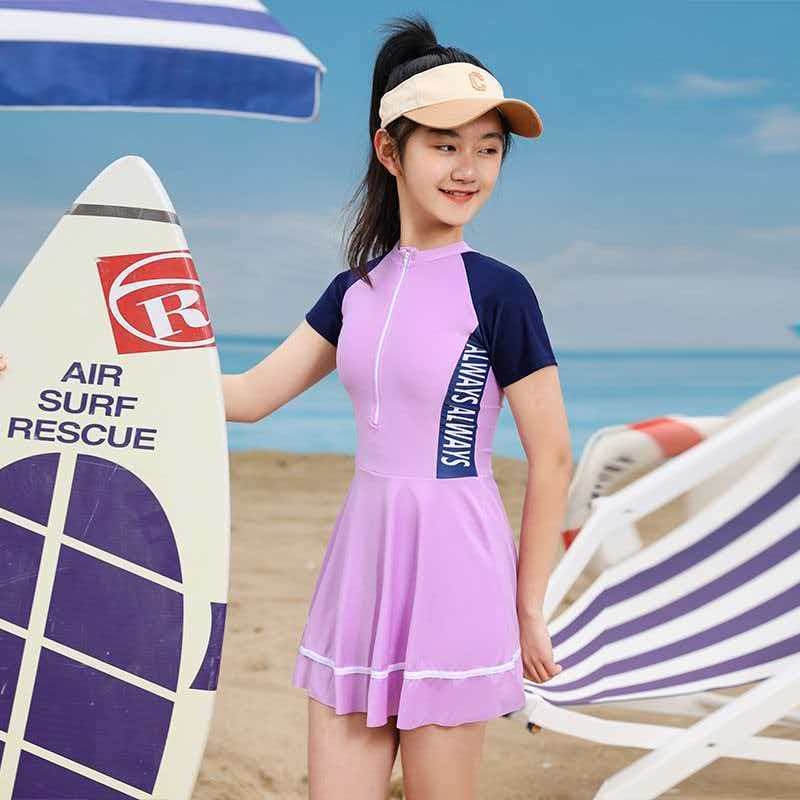 Costum de baie întreg pentru fetițe, cu fustă, fermoar frontal, design color-block, mare elasticitate, acoperire modestă