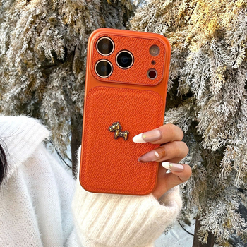 Husă roșie din piele artificială cu temă ponei pentru iPhone 17 Pro Max, protecție completă, compatibilă cu iPhone 15 și 16
