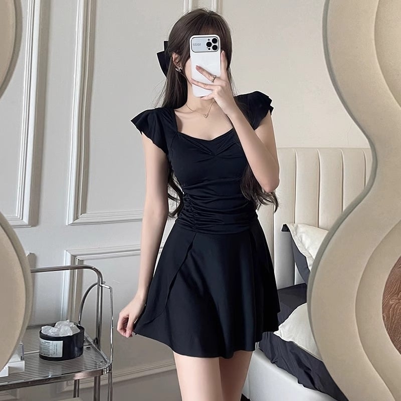 Costum de baie întreg pentru femei – design simplu, modest; uni sau floral; poliester; cu bureți la bust; fără mâneci
