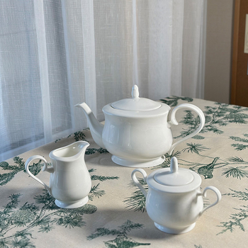Kerámia kávészett: brit délutáni teáskanna, latte art pohár, tejkiöntő és cukortartó, európai stílusú kávés készlet