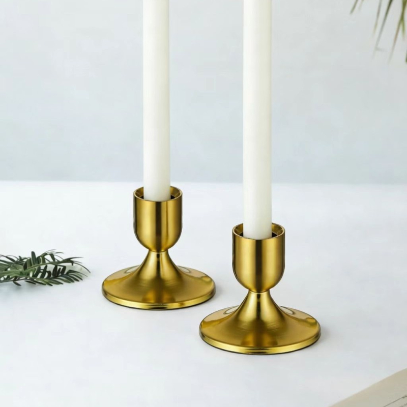 Suport de lumânare din fier, negru și auriu, stil european, decor romantic pentru masă