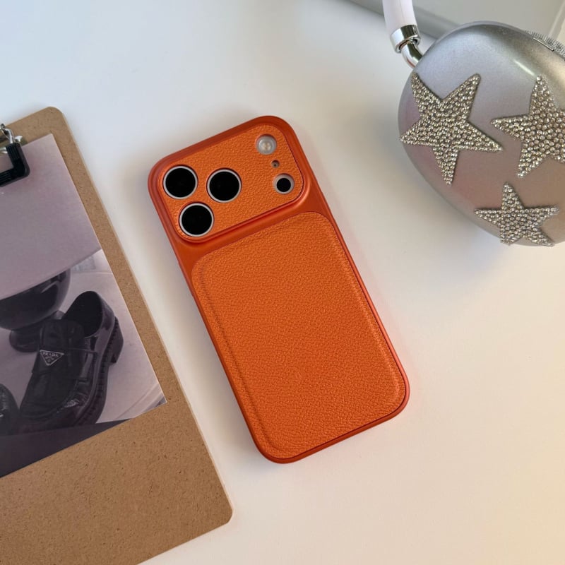 Funda pentru iPhone 15–17 Pro/Max cu textură Lychee de piele și fereastră mare, culoare solidă, finisaj mat