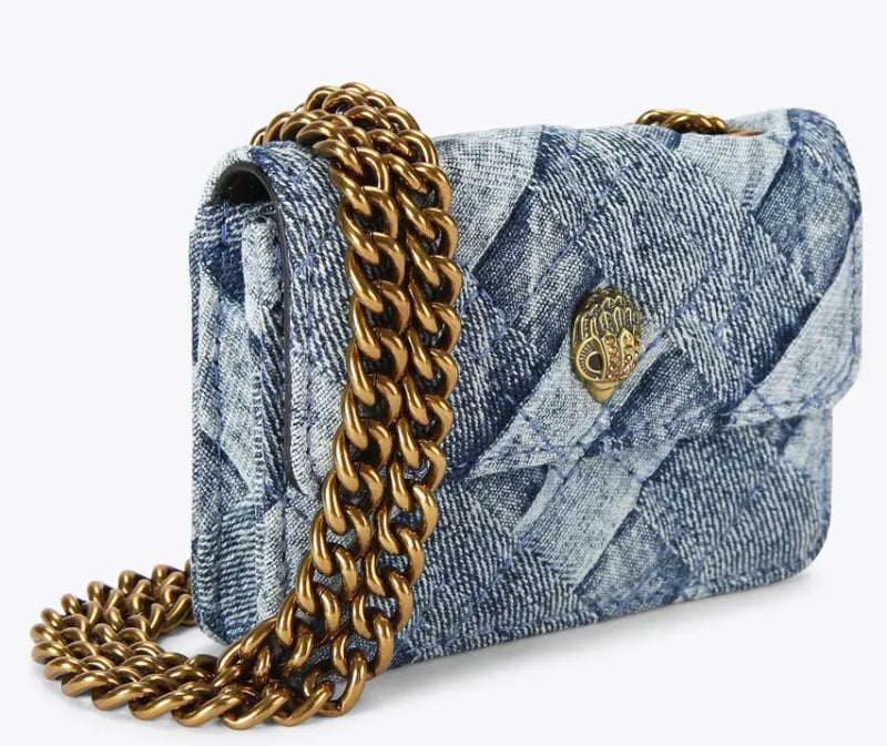 Geantă mini crossbody cu motiv cap de vultur, quilt diamant în culori contrastante, curea din lanț, buzunar pentru ruj și carduri.