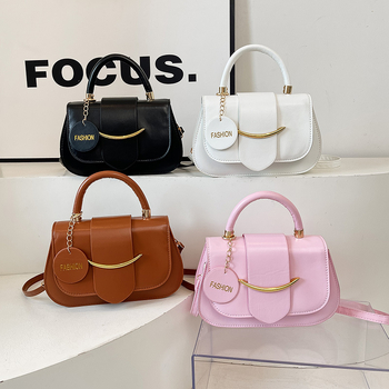 Geantă de damă tip șa de cal, cu o singură curea, 2026 model nou, culoare solidă, inspirată de Chanel, geantă crossbody pe umăr