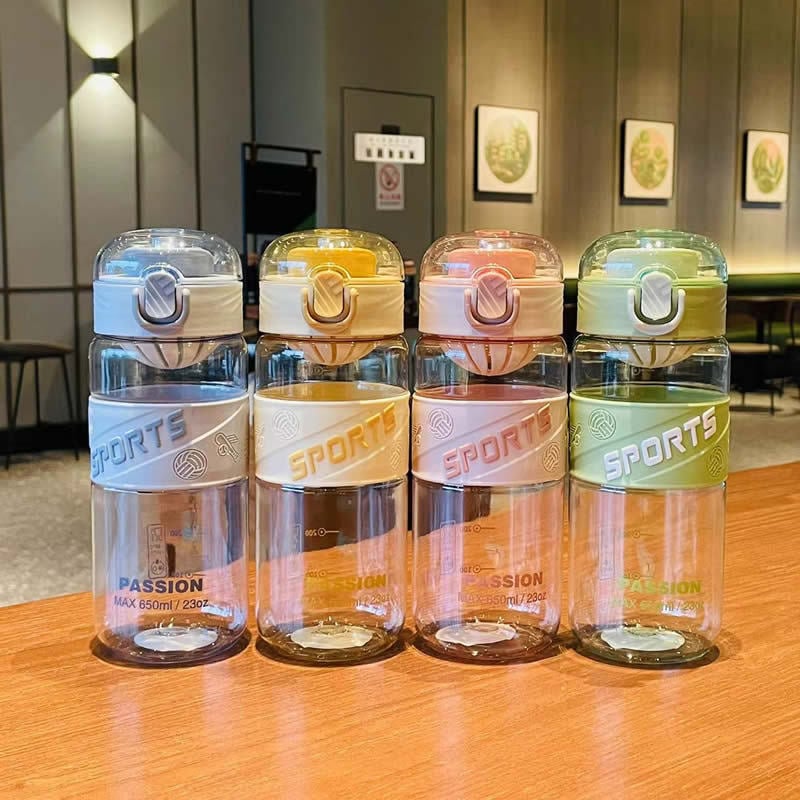 Cană spațială din plastic pentru copii – băut direct, anti-arzire, rezistentă la căderi, pentru activități în aer liber
