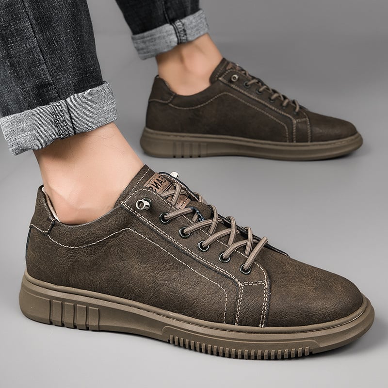 Adidași albi din piele pentru bărbați, respirabili, cu piele moale și talpă moale, pantofi sport casual pentru primăvară și toamnă.