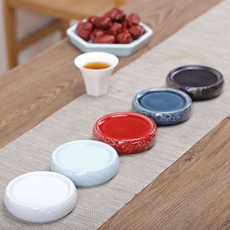 Set ceramic pentru ceremonial ceai în stil chinezesc, cu capac de ceainic în relief retro și suport pentru ceașcă cu farfurioară izolantă